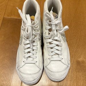 Nike Women’s High Top Blazer sz. 6.5